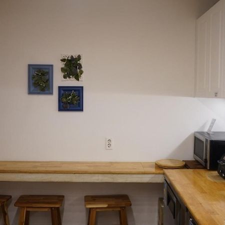 Hannahstay Women Only Guesthouse Чеджу Екстериор снимка
