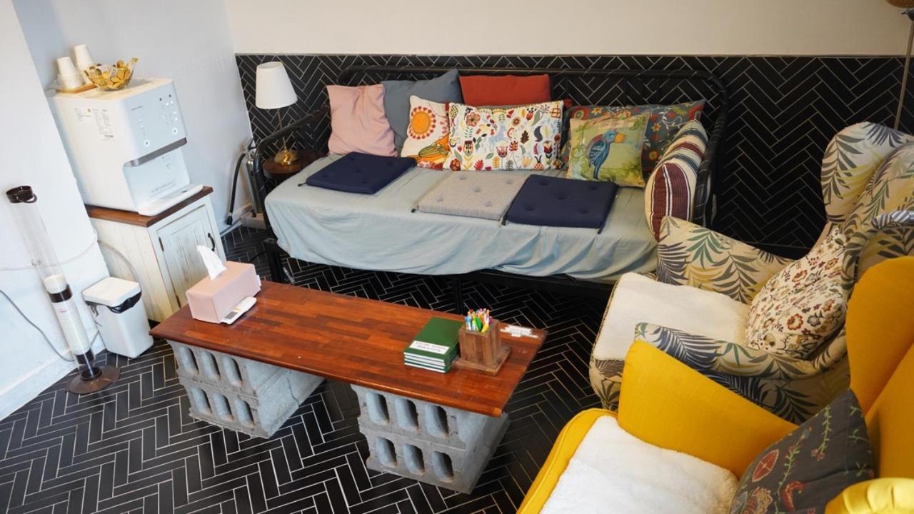 Hannahstay Women Only Guesthouse Чеджу Екстериор снимка