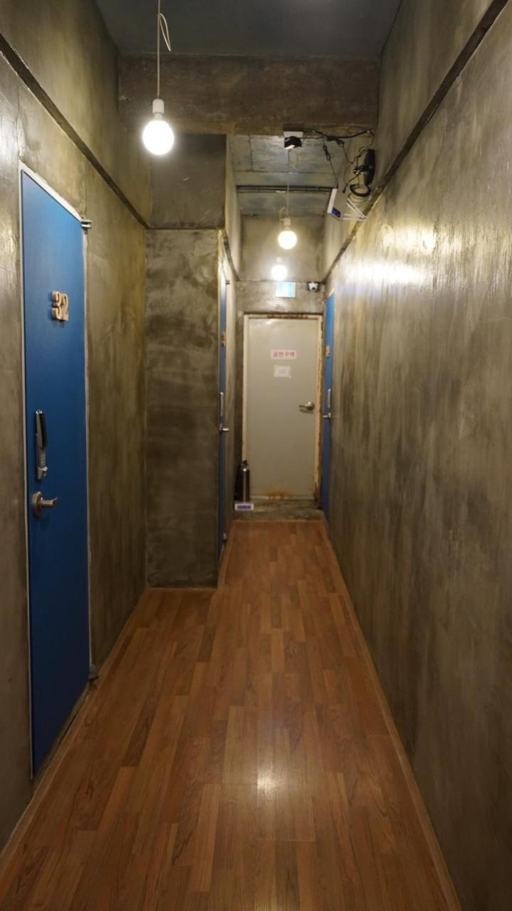 Hannahstay Women Only Guesthouse Чеджу Екстериор снимка